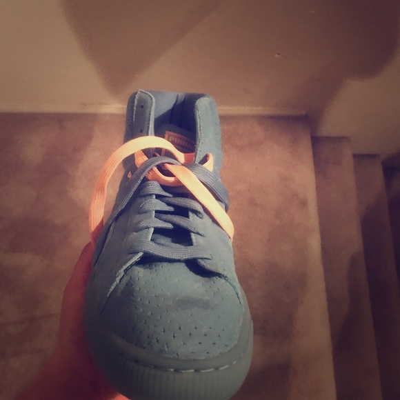 Puma Other - Puma suede mid classic